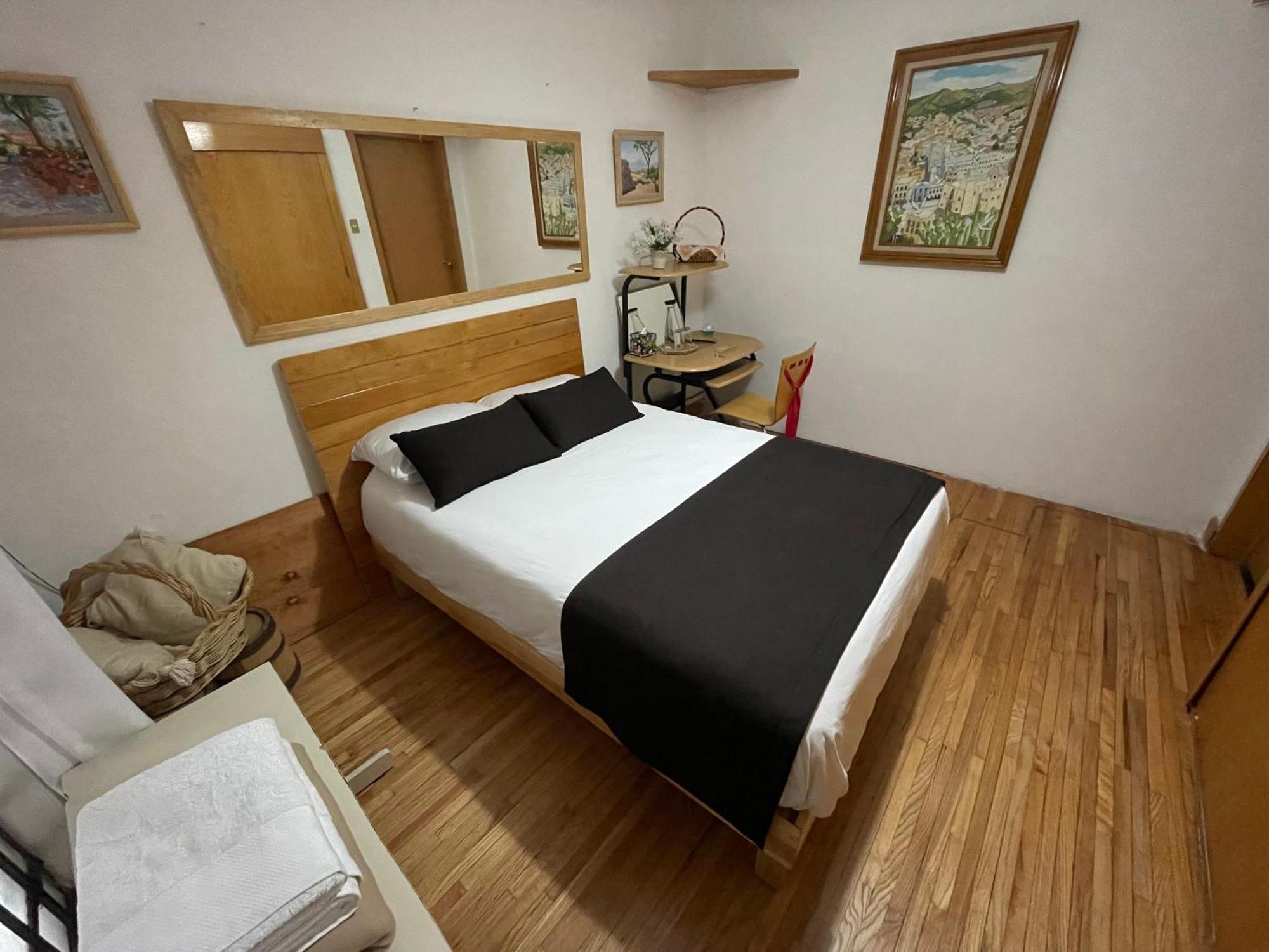 Hostal Roma Condesa Mexico City Room photo